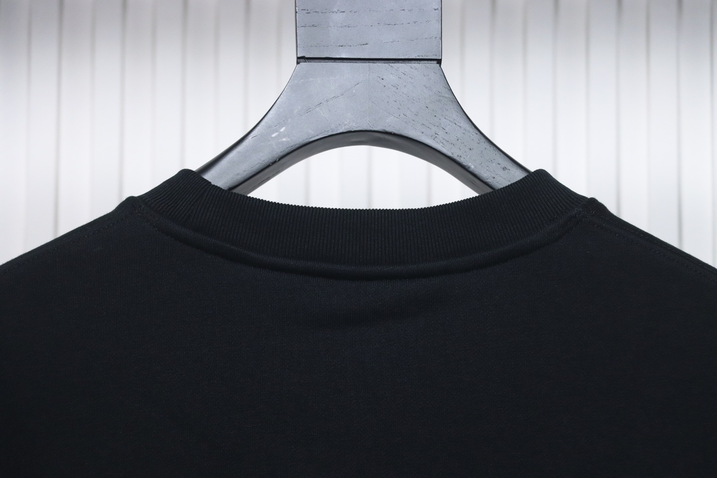 Givenchy 24FW Retro Distressed 4G Star Print Crew Neck Hoodie