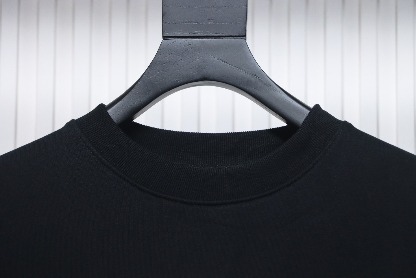 Givenchy 24FW Retro Distressed 4G Star Print Crew Neck Hoodie