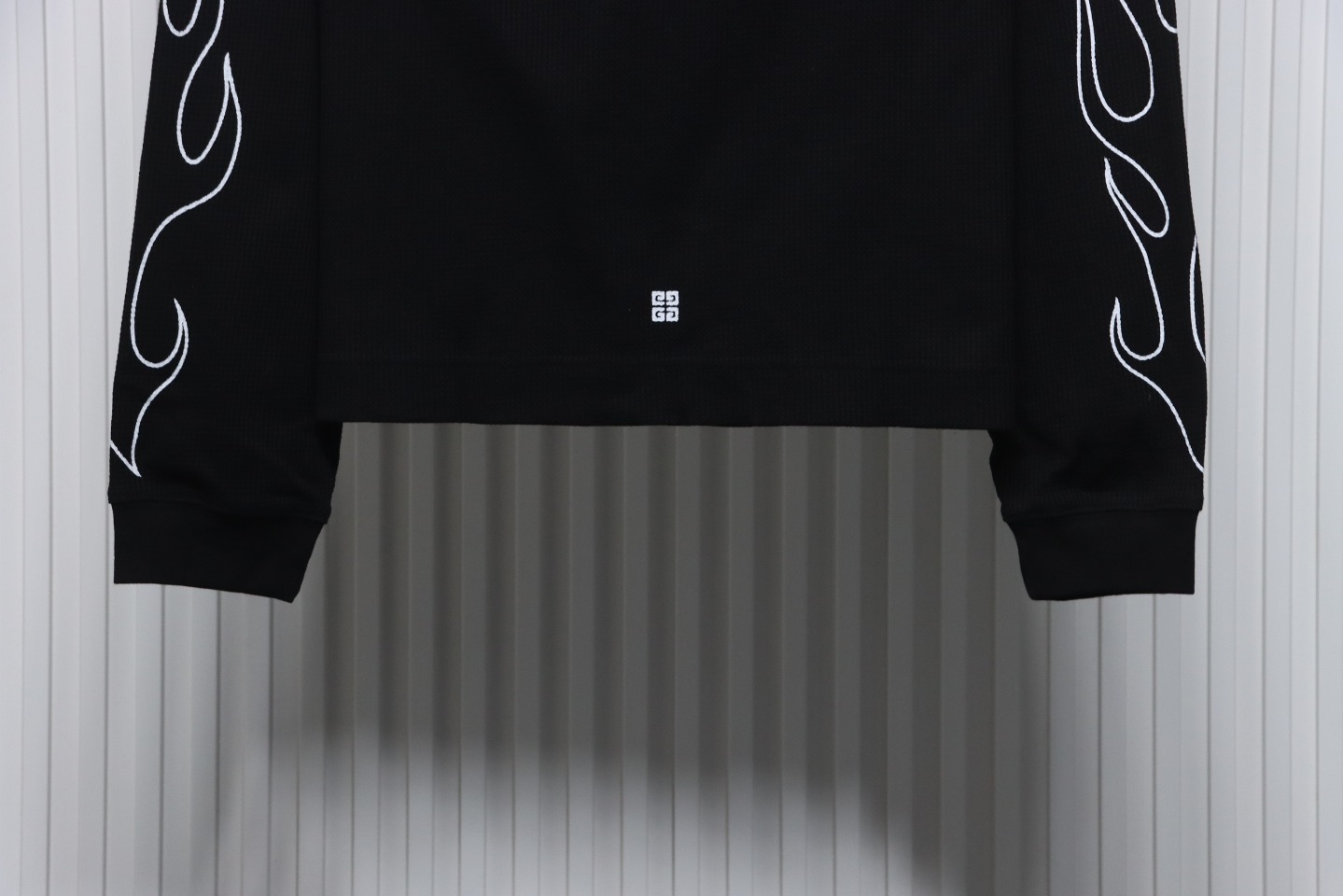 Givenchy 24SS Dragon Year Limited Edition Waffle Long Sleeve T-Shirt Black