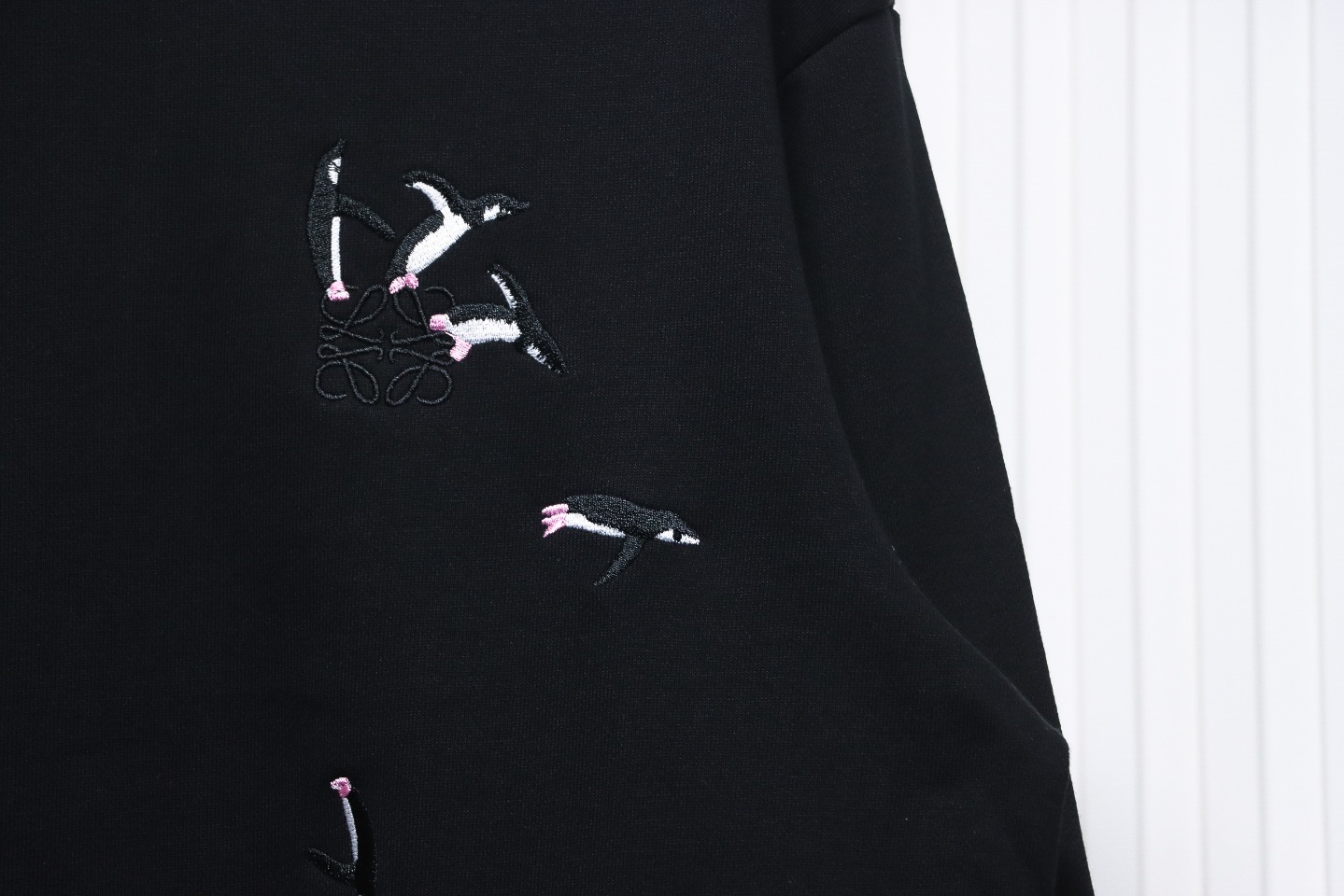 Loewe 24Fw Embroidered Penguin Crew Neck Hoodie Black