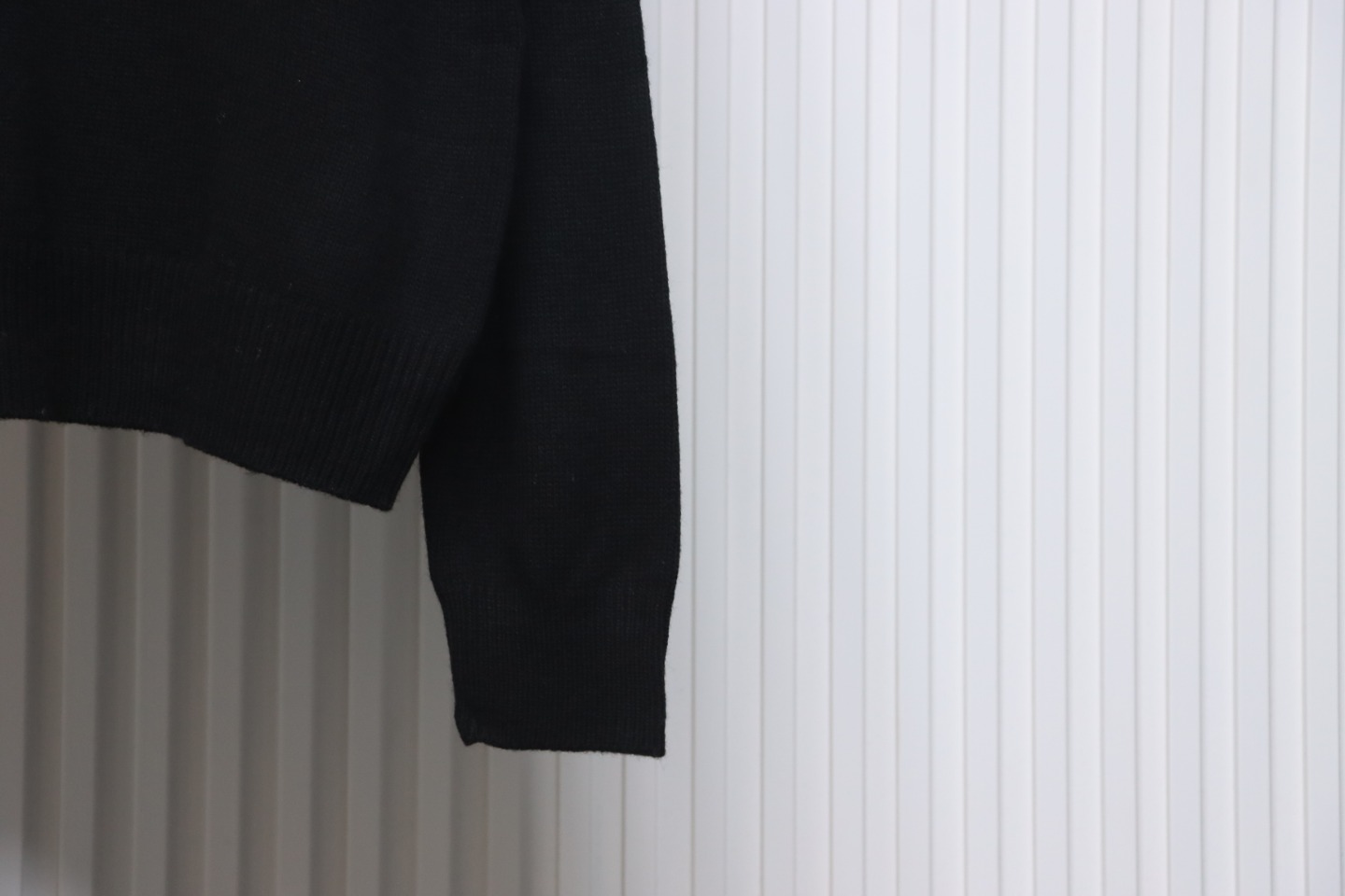 Loewe 24FW Embroidered Small Logo Crew Neck Sweater Black