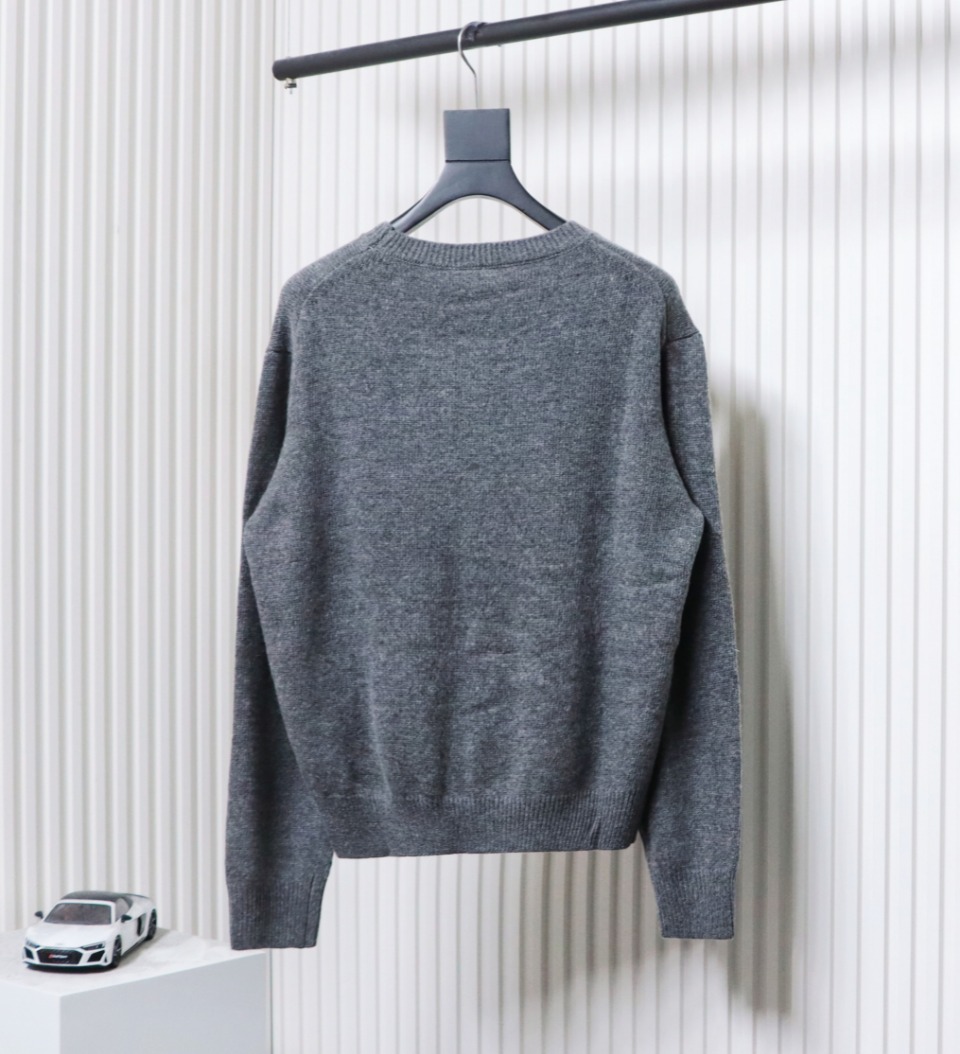 Loewe 24FW Embroidered Small Logo Crew Neck Sweater Grey