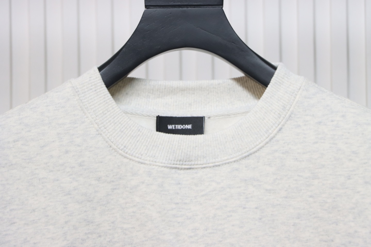 We11 Done 24FW Dynamic Lettering Round Neck Hoodie White