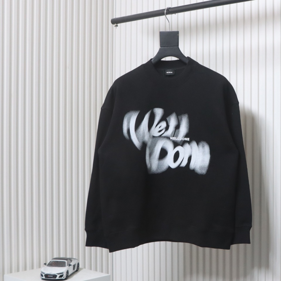 We11 Done 24FW Dynamic Lettering Round Neck Hoodie Black