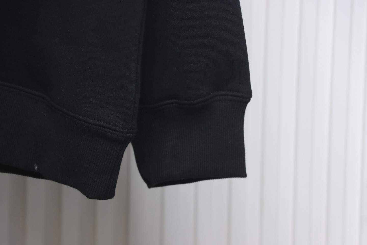 We11 Done 24FW Lightning Letters Crewneck Hoodie Black