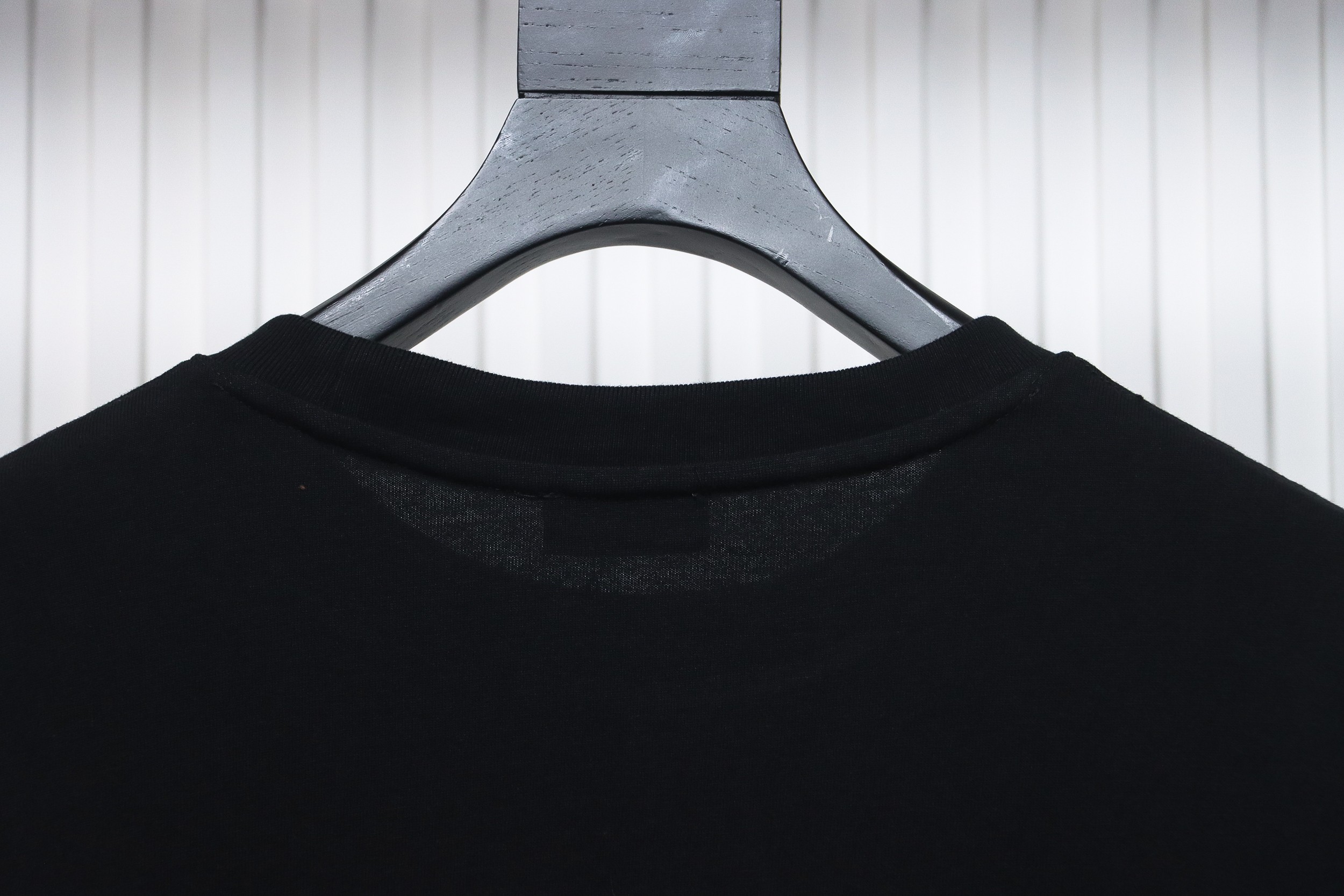 We11 Done 24FW Pearl Lettering Long Sleeve T-Shirt Black