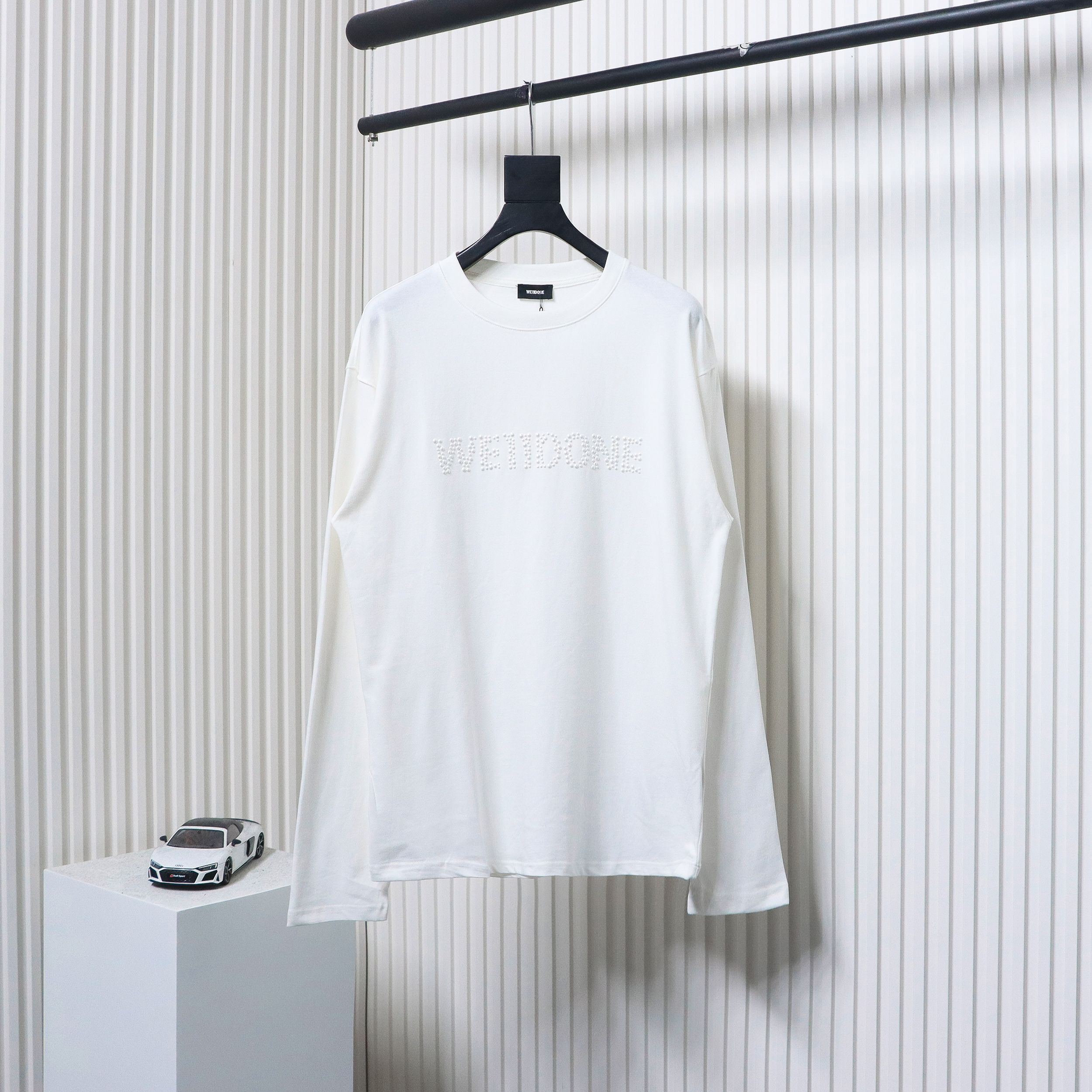 We11 Done 24FW Pearl Lettering Long Sleeve T-Shirt White