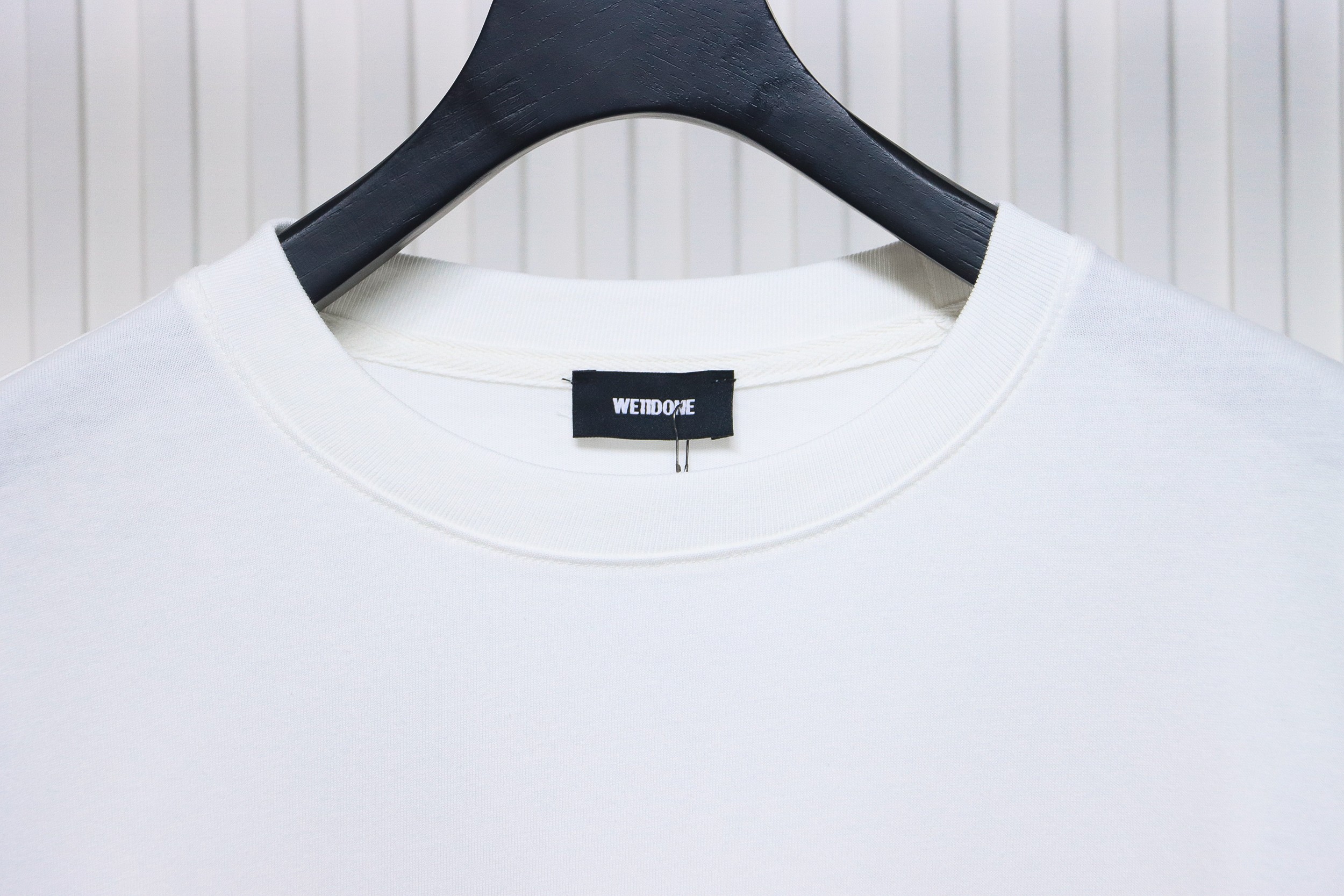 We11 Done 24FW Pearl Lettering Long Sleeve T-Shirt White