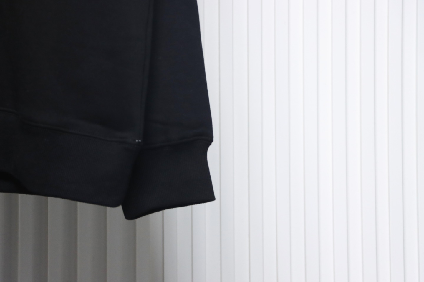 We11 Done 24FW Shopping Bag Crewneck Hoodie Black