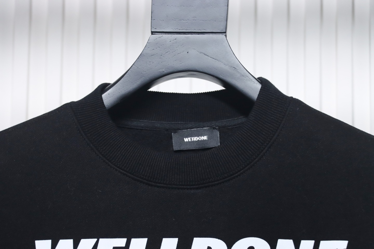 We11 Done 24FW Square Puppy Crew Neck Hoodie Black