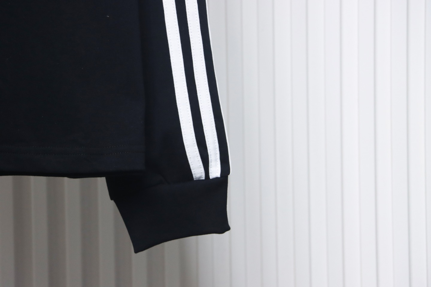 We11 Done 24FW Three Stripes Long Sleeve T-Shirt Black