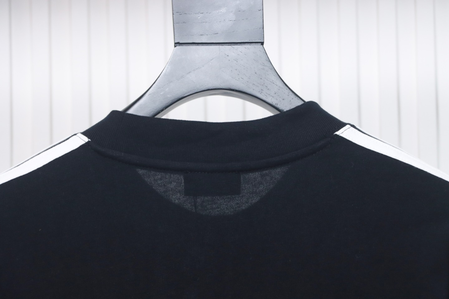 We11 Done 24FW Three Stripes Long Sleeve T-Shirt Black