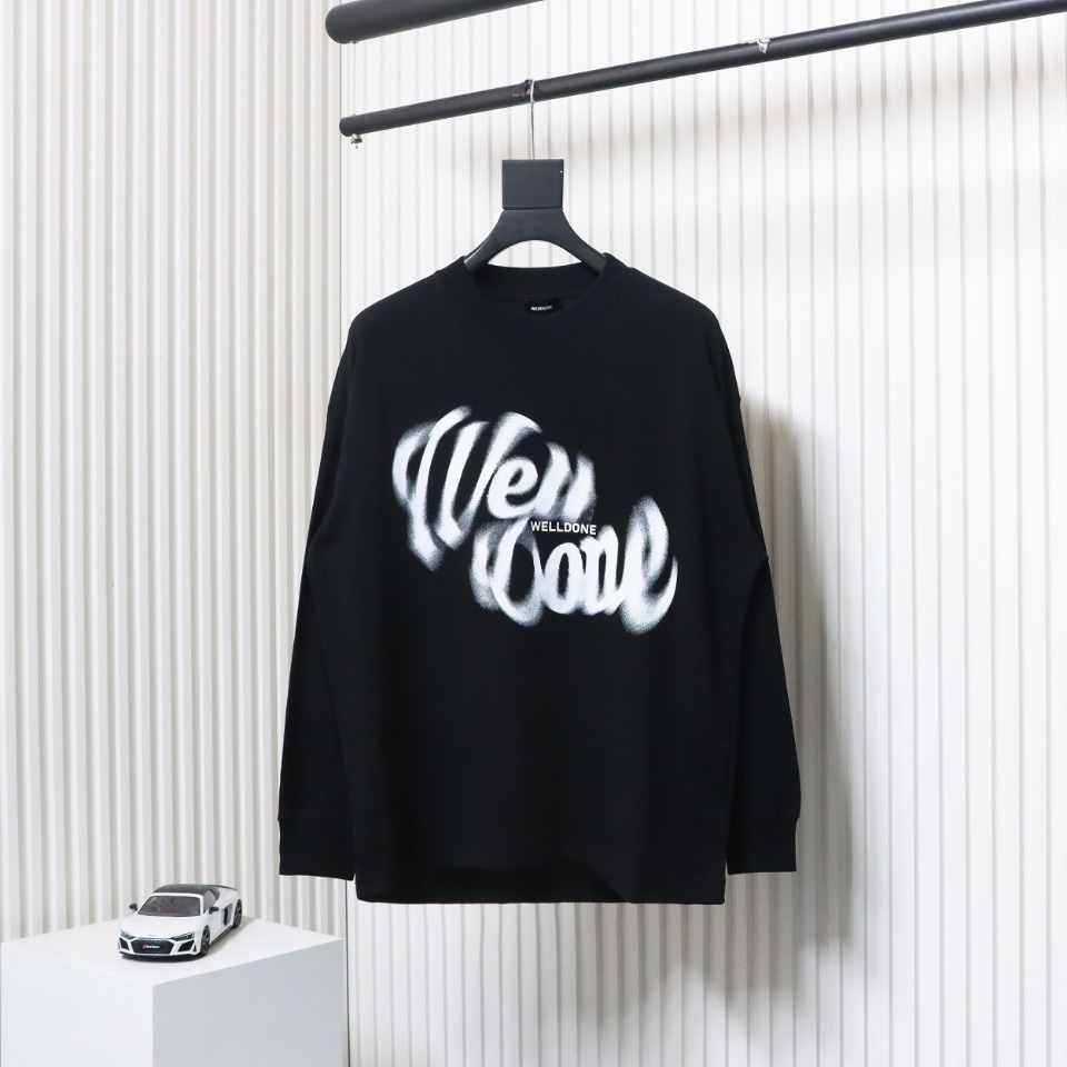 We11 Done 24FW WE Dynamic Letter Print Long-Sleeved T-shirt