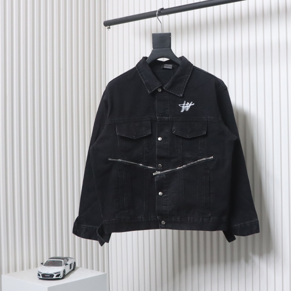 We11 Done 24ss Printed Diagonal Zip Washed Denim Jacket Black
