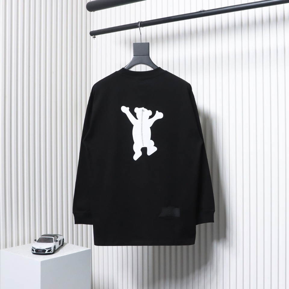 We11 Done Double-Sided Cute Bear Print Couple Long Sleeves Black