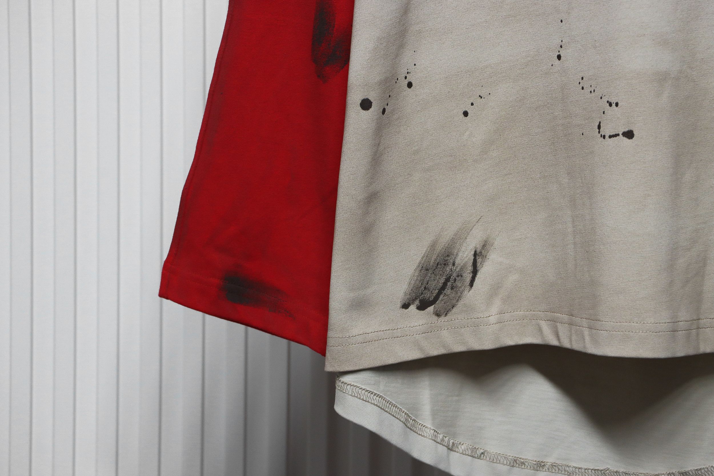 We11 Done New Dirty Distressed Stitching Contrast Color Long Sleeve T-shirt