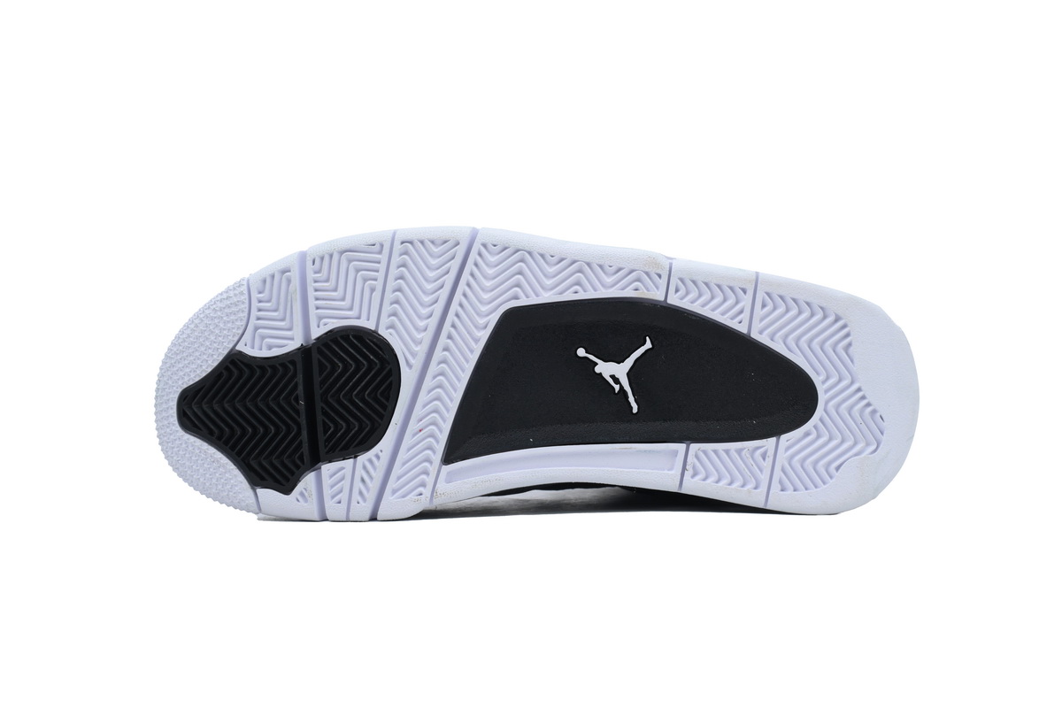 Air Jordan 4 Black And White Fear Remake FQ8138-002