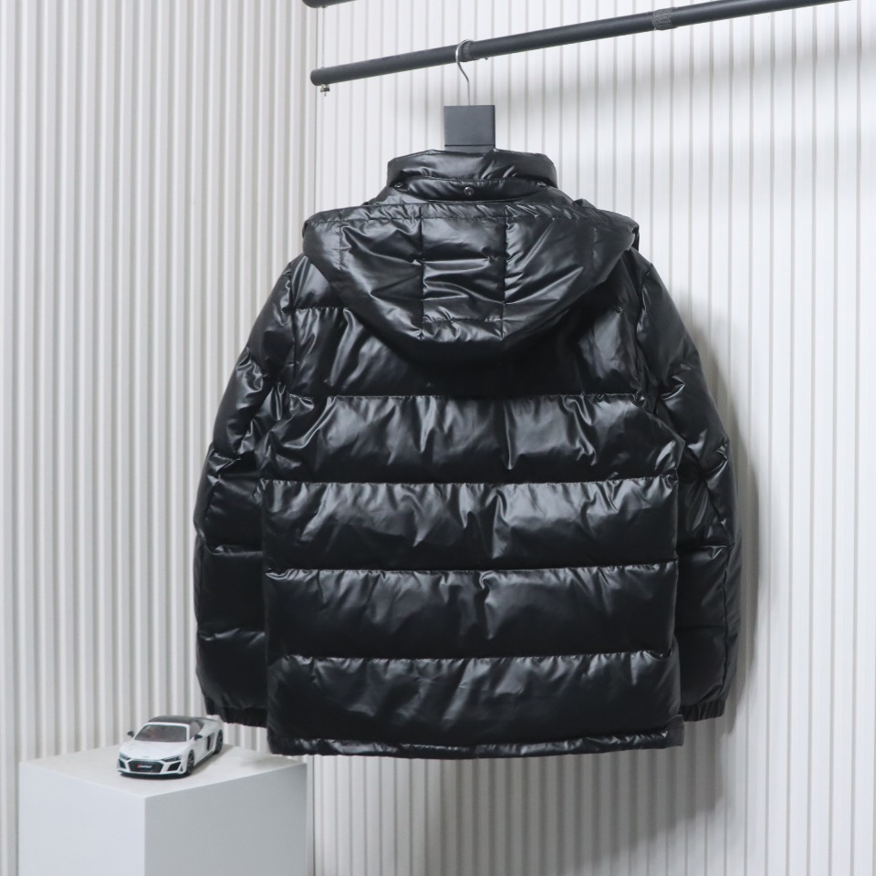 Prada 21fw Classic Triangle Logo Detachable Down Jacket Black