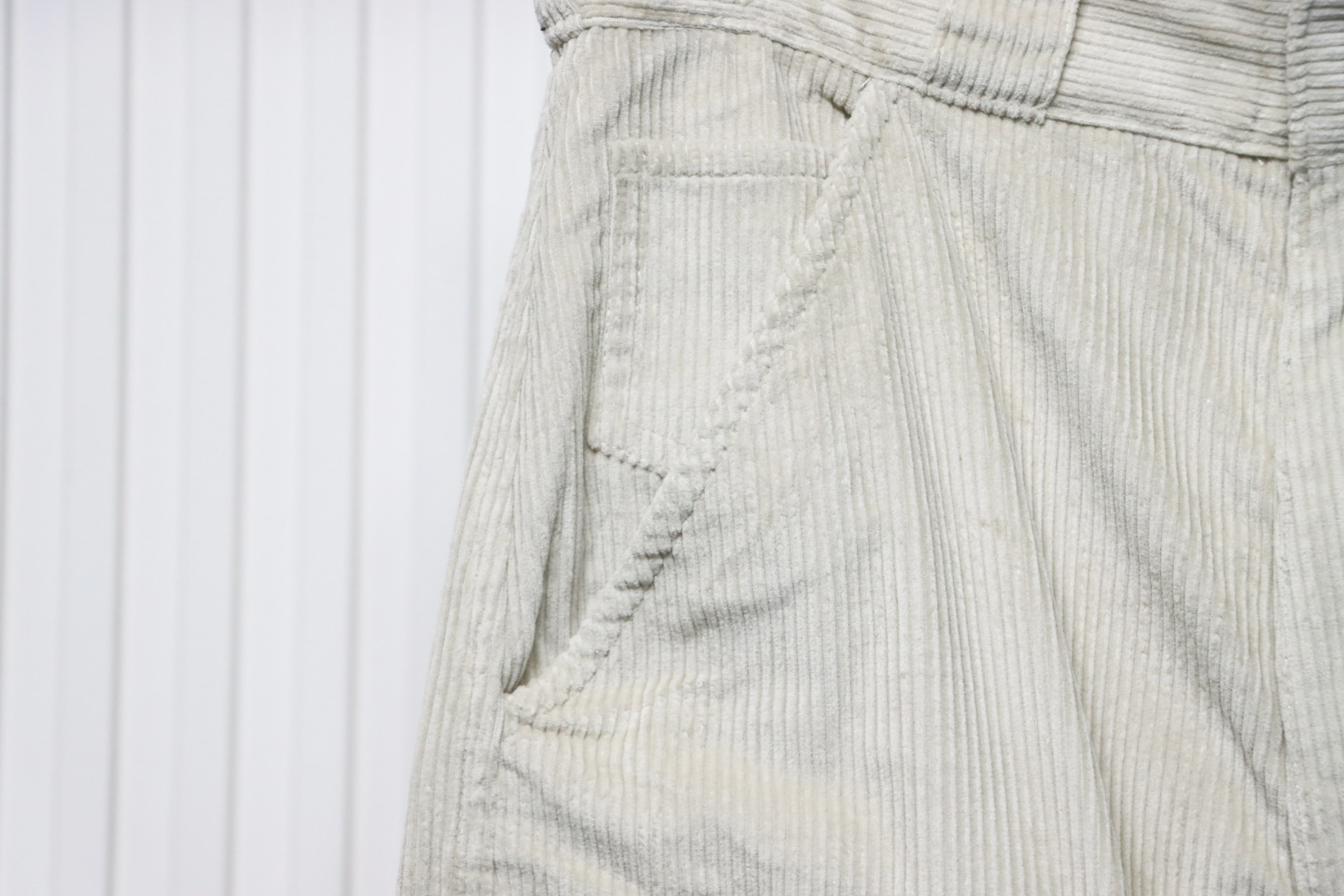 Prada 23FW Corduroy Cargo Pants White