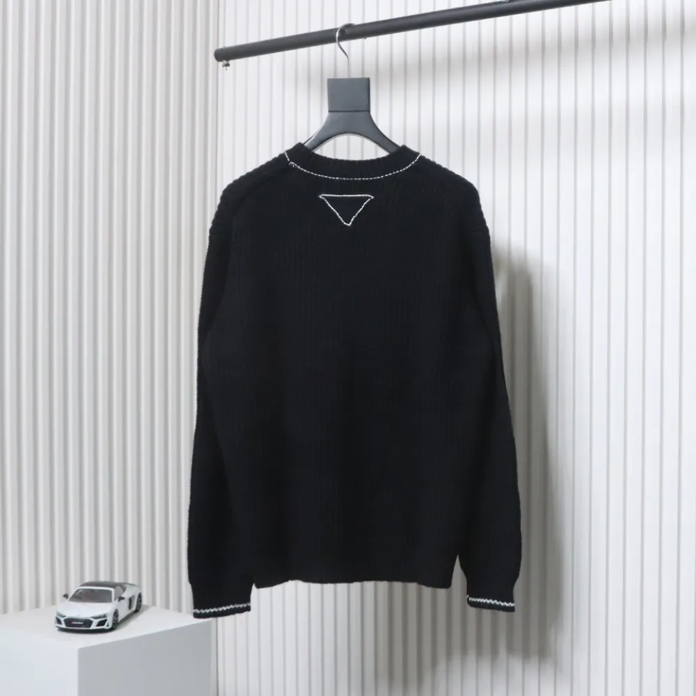 Prada 24FW Chunky White Crew Neck Sweater