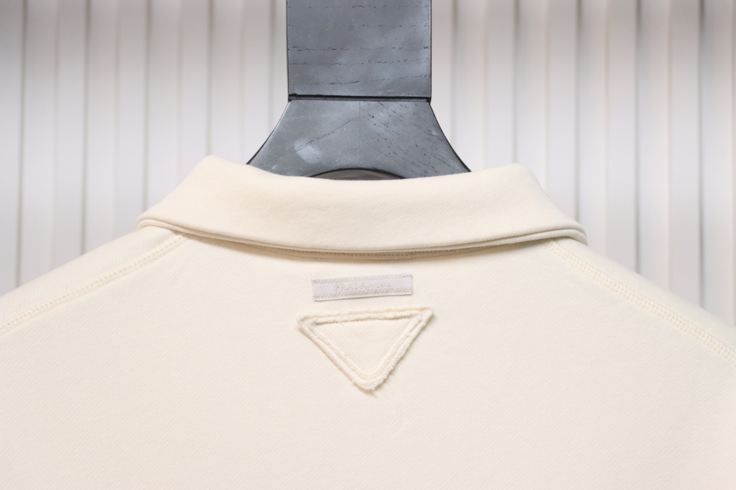 Prada 24Fw Distressed Logo Print Lapel Hoodie