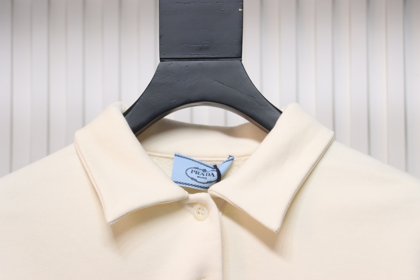 Prada 24Fw Distressed Logo Print Lapel Hoodie