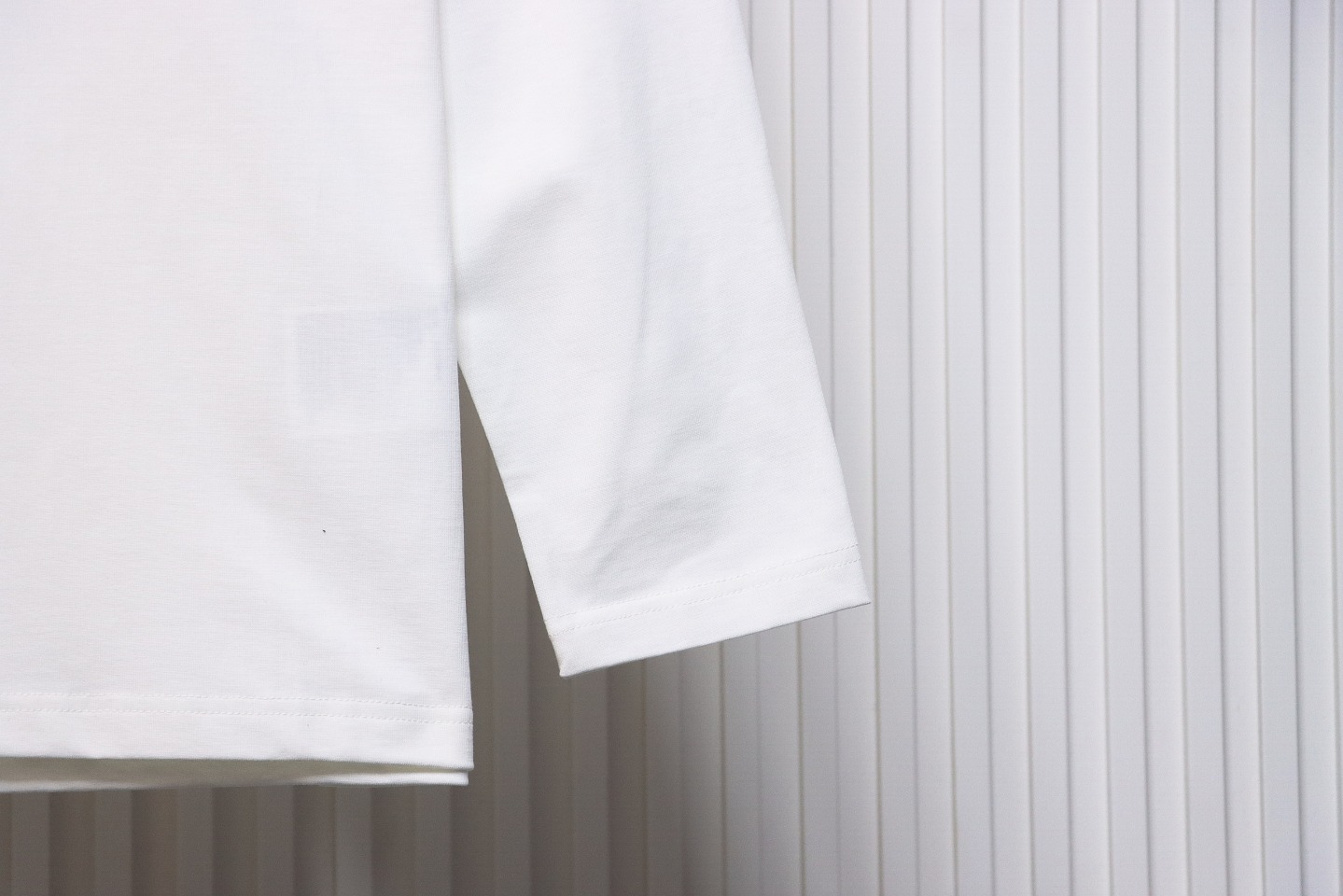 Prada 24Fw Pocket Triangle Metal Logo Long Sleeve T-shirt White