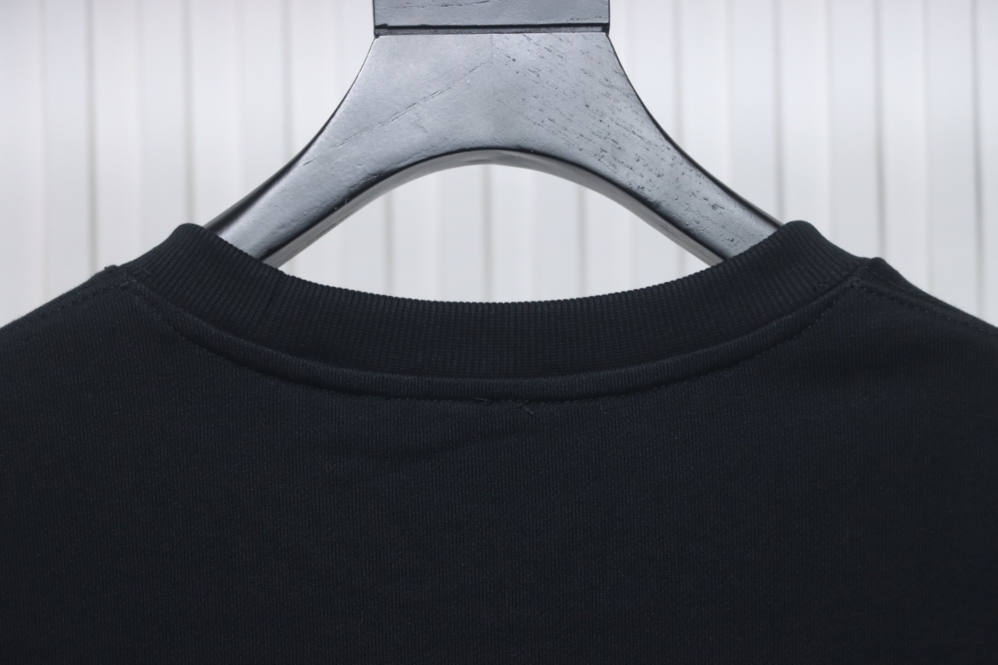 Prada 24Fw Small Letters on Chest Round Neck Hoodie Black