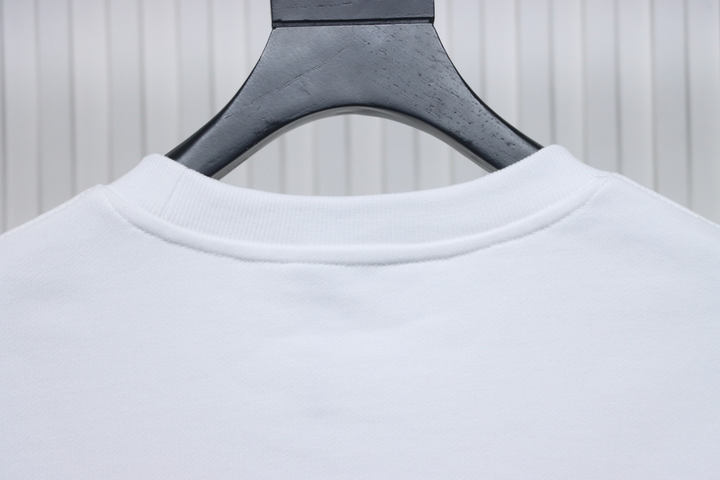 Prada 24Fw Small Letters on Chest Round Neck Hoodie White