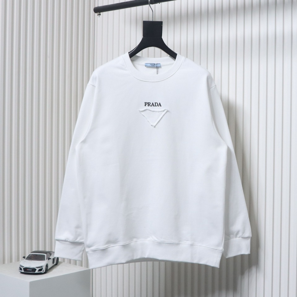 Prada 24Fw Small Letters on Chest Round Neck Hoodie White