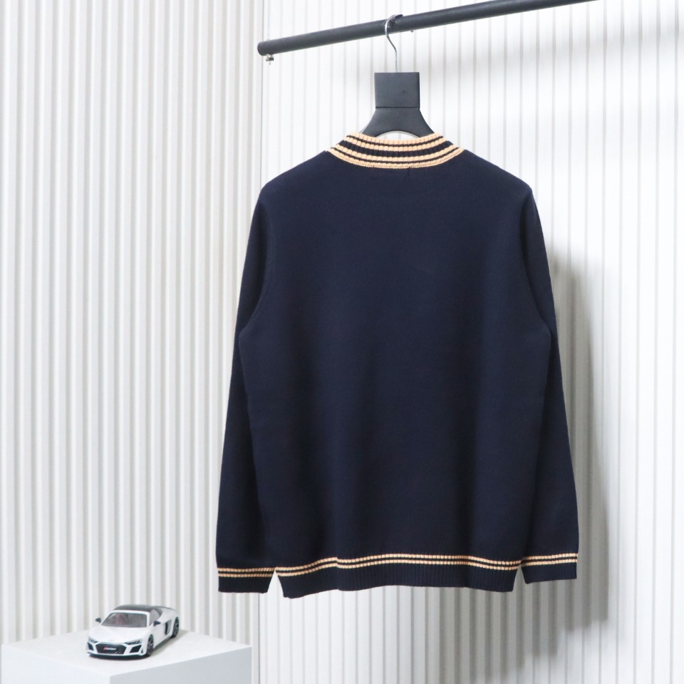 Prada 24ss Contrast Color Knitted Crew Neck Sweater