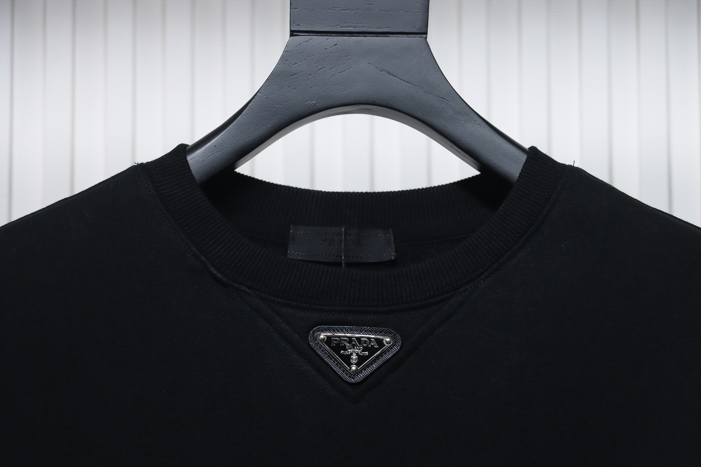 Prada 24ss Round Neck Hoodie With Triangle Logo Black