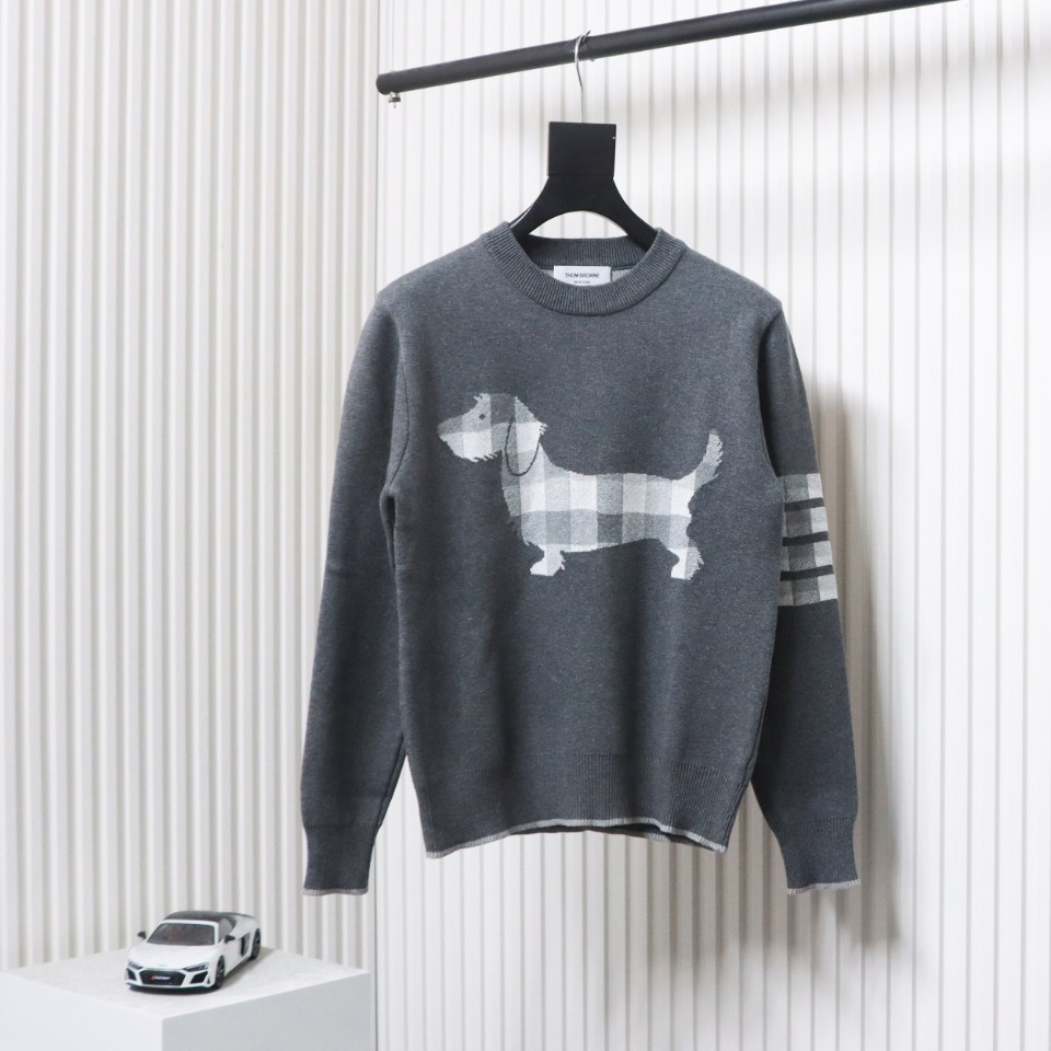 Thom Browne 20FW Tokyo Limited Edition Puppy Crew Neck Sweater Dark Grey