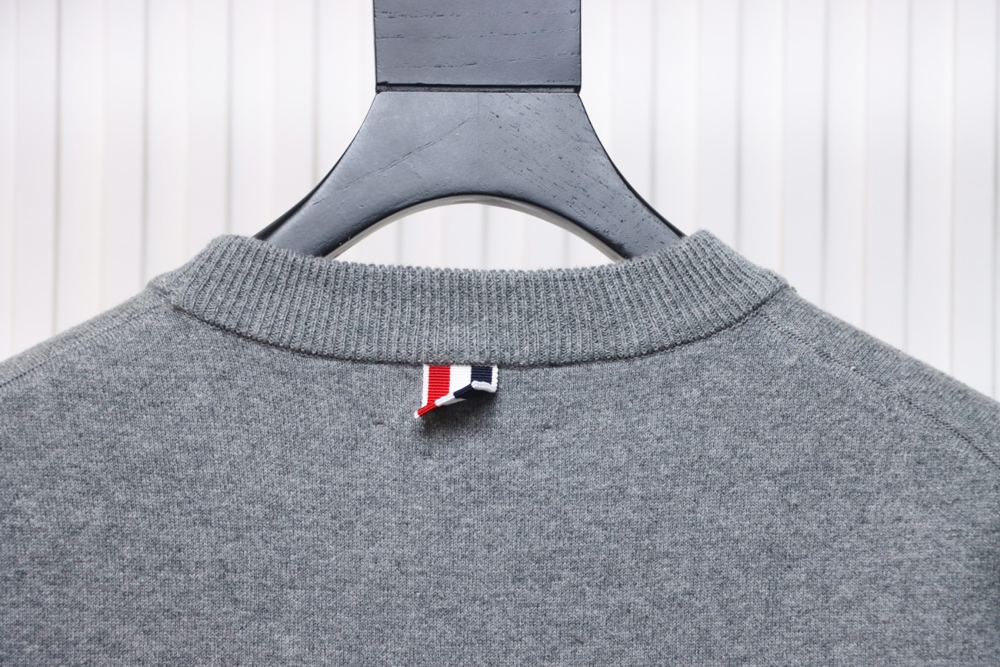 Thom Browne 20FW Tokyo Limited Edition Puppy Crew Neck Sweater Light Grey