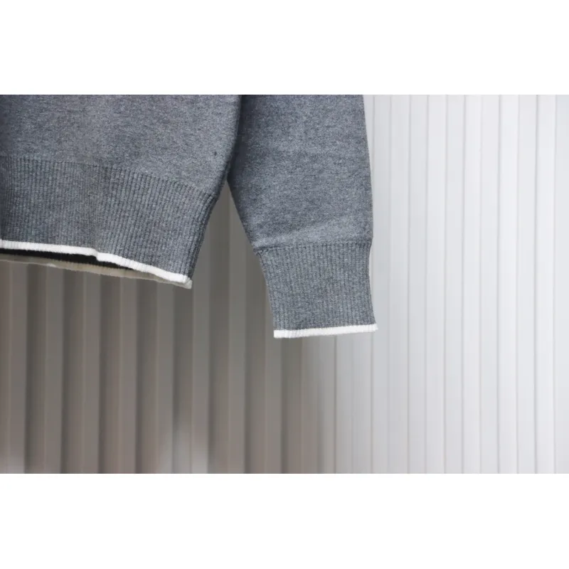 Thom Browne 20FW Tokyo Limited Edition Puppy Crew Neck Sweater Light Grey