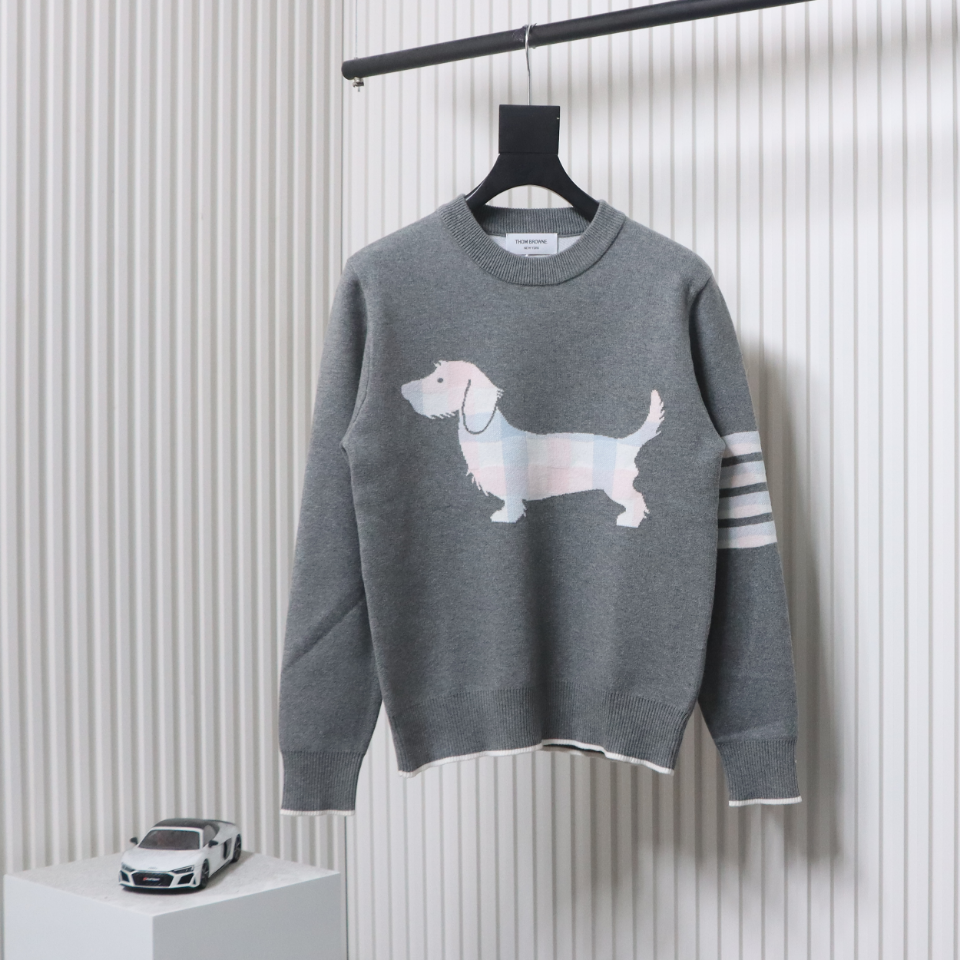 Thom Browne 20FW Tokyo Limited Edition Puppy Crew Neck Sweater Light Grey
