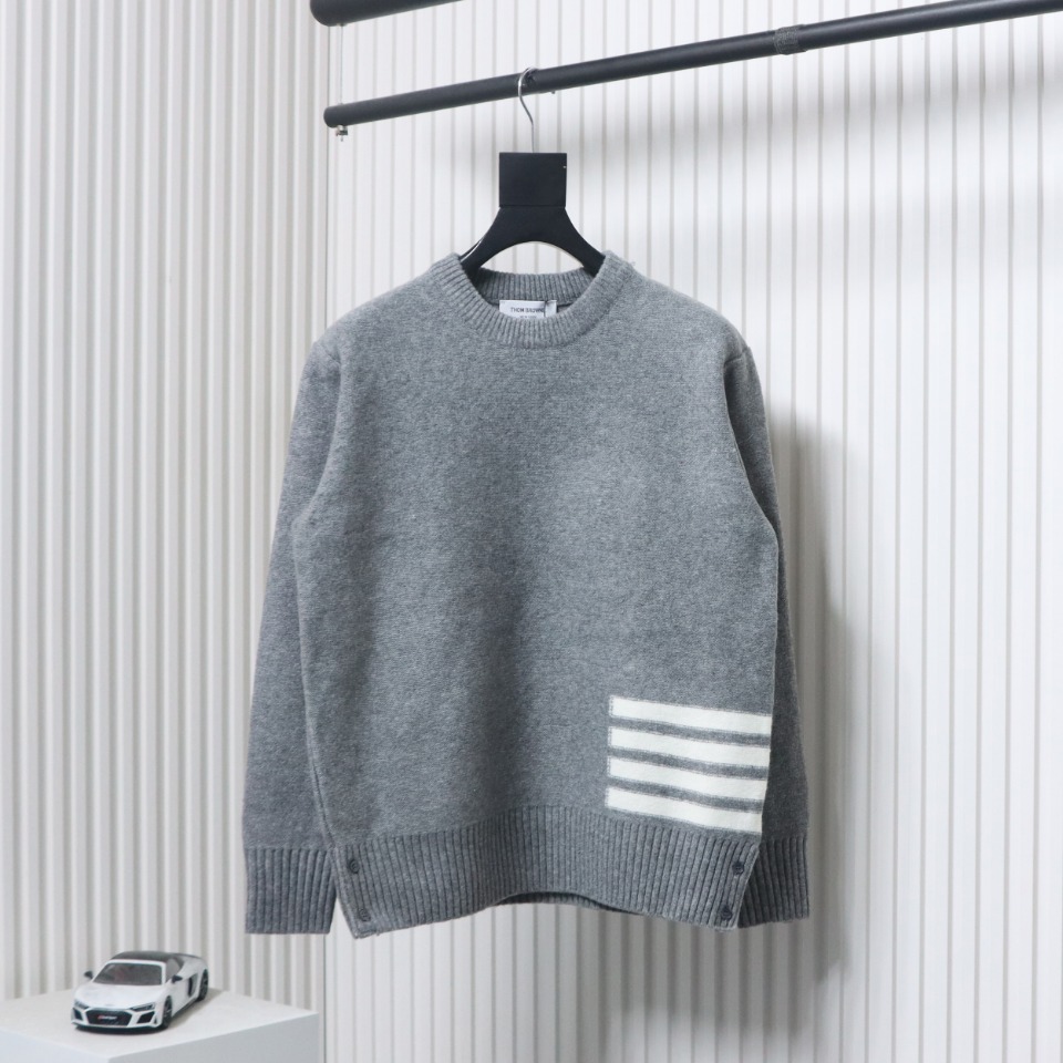 Thom Browne 23ss New Four-Stripe Crew Neck Pullover Sweater Gray