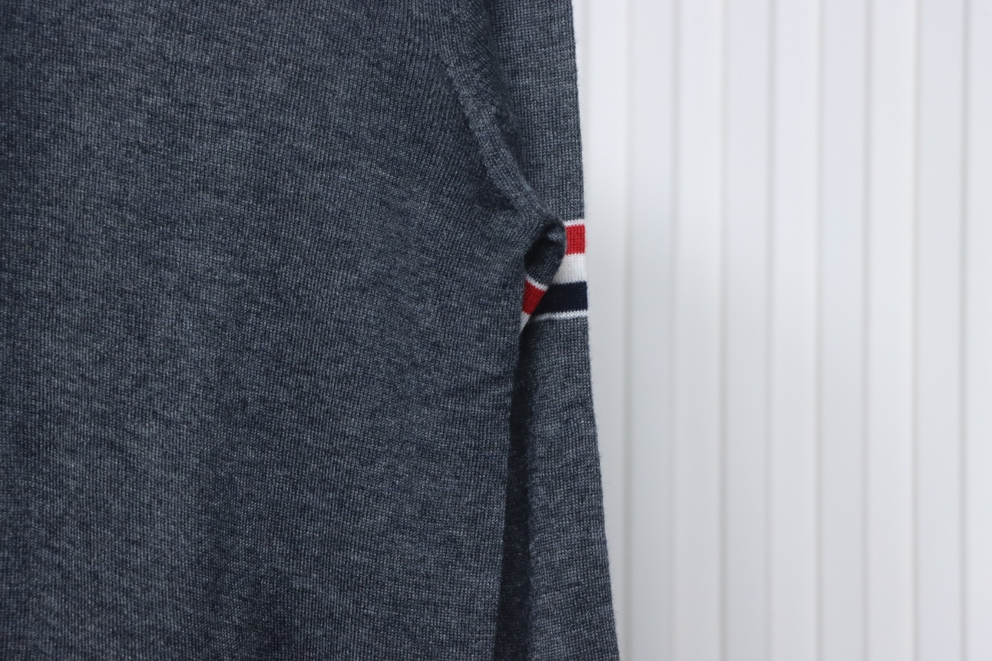 Thom Browne 24FW Armband Australian Wool Lapel Sweater Cardigan Dark Grey