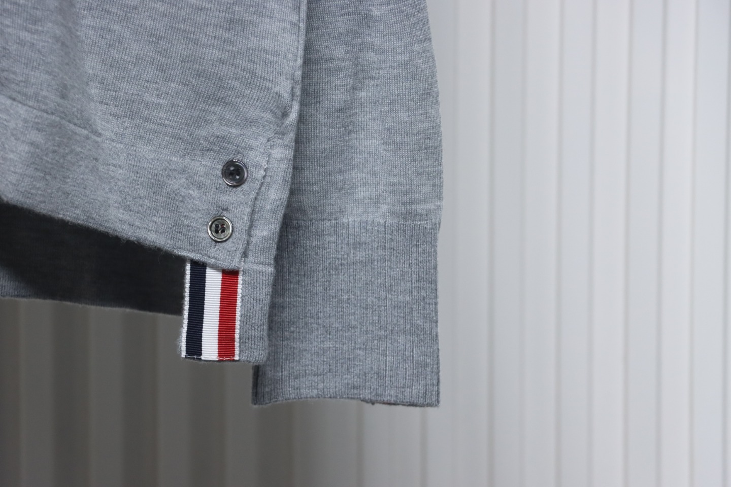 Thom Browne 24FW Armband Australian Wool Lapel Sweater Cardigan Light Grey