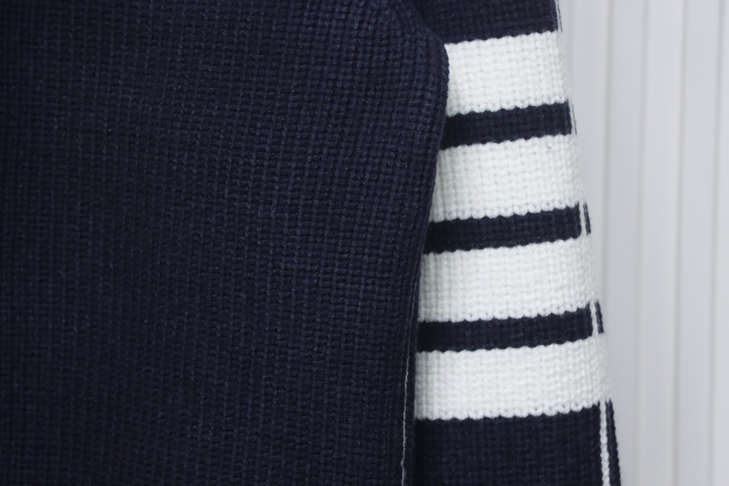 Thom Browne New Season Four-Striped Color-Blocked Long-Sleeved Round Neck Sweater Blue