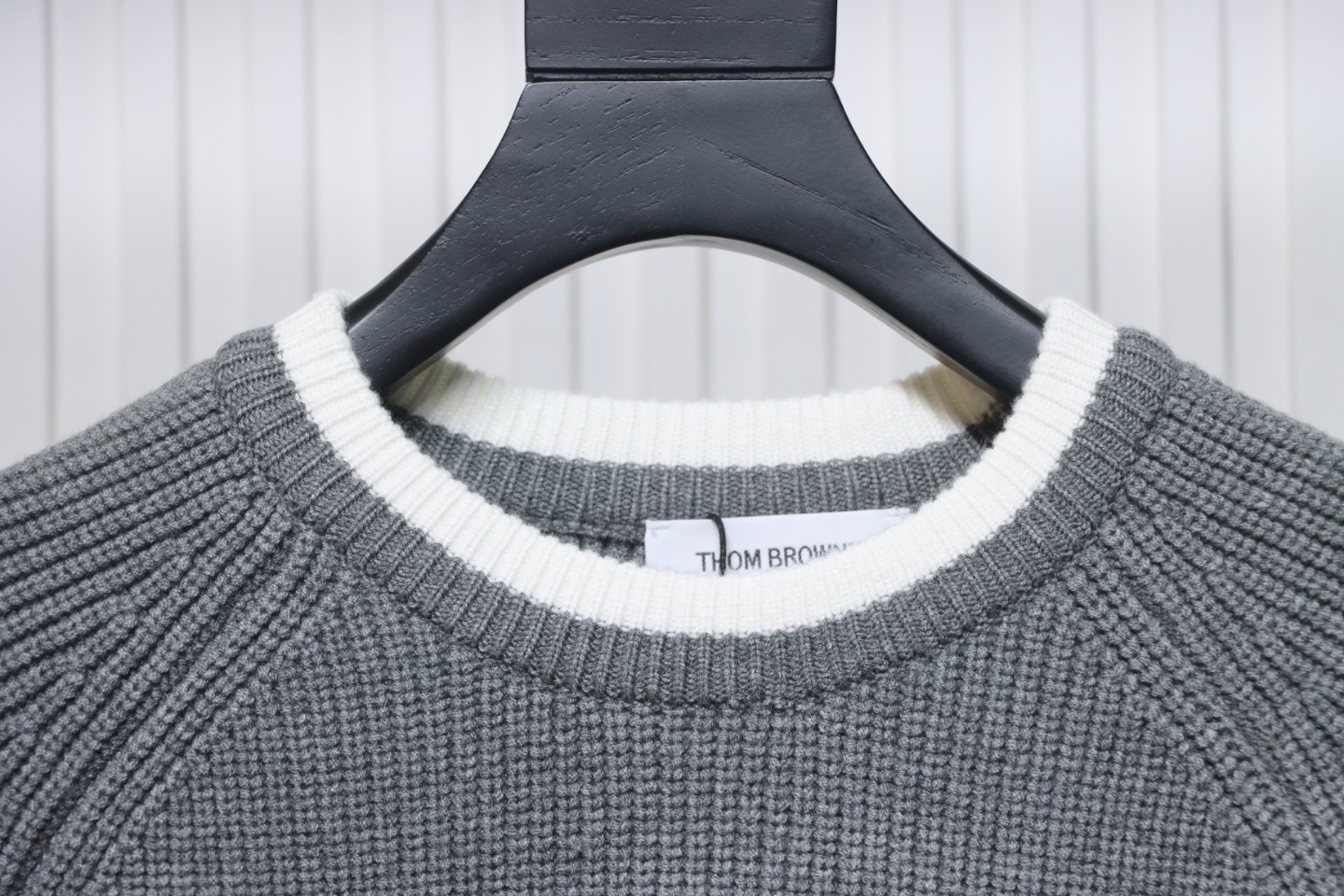 Thom Browne New Season Four-Striped Color-Blocked Long-Sleeved Round Neck Sweater Grey