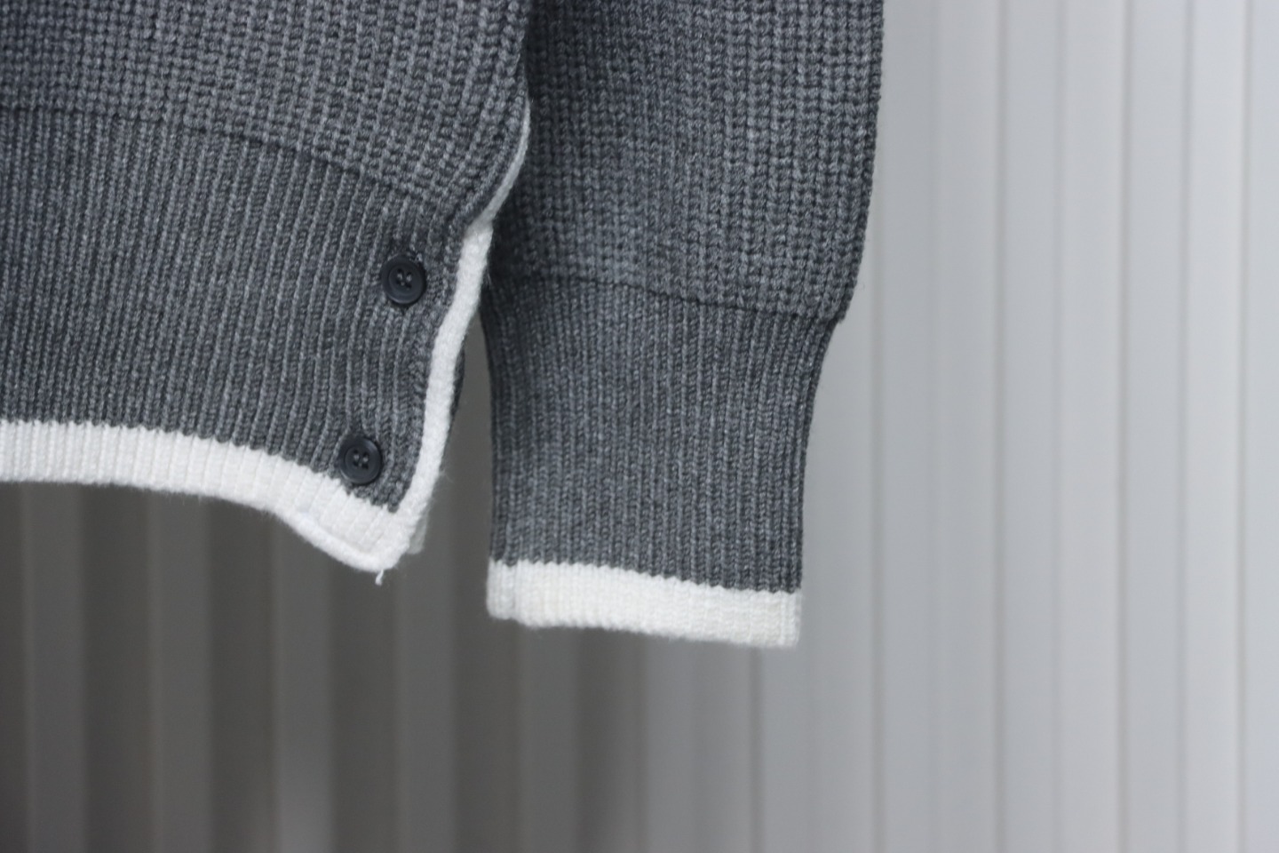 Thom Browne New Season Four-Striped Color-Blocked Long-Sleeved Round Neck Sweater Grey