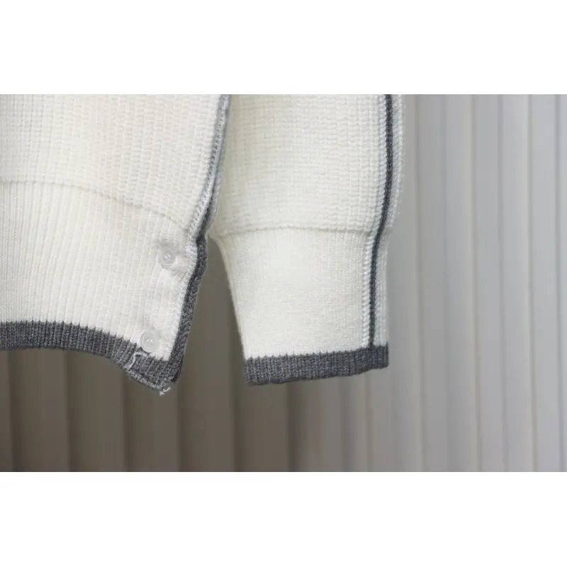 Thom Browne New Season Four-Striped Color-Blocked Long-Sleeved Round Neck Sweater White