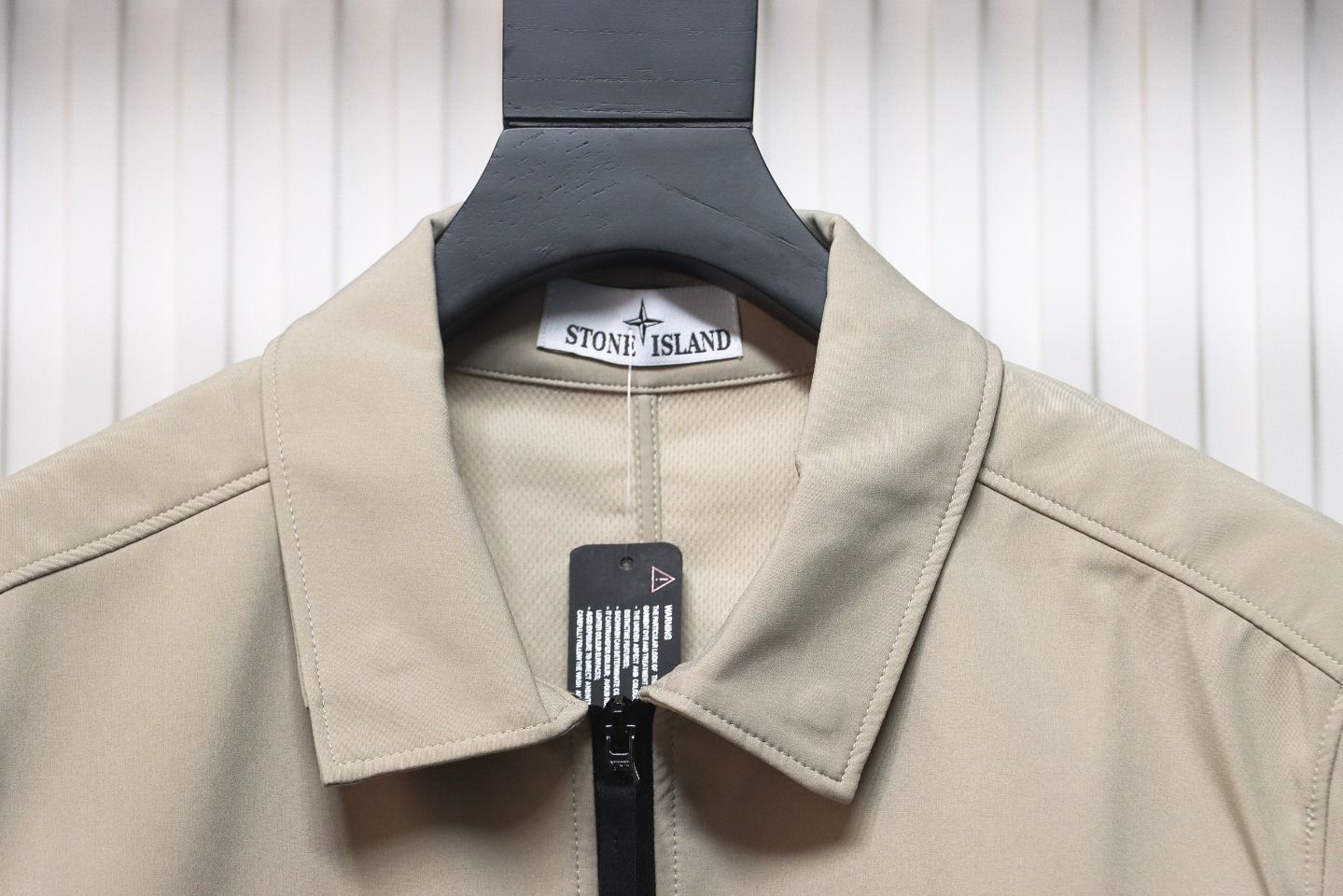 Stone Island 23ss Solid Color Jacket Beige