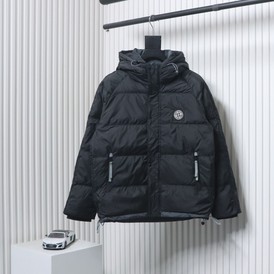 Stone Island Classic Small Label Down Black