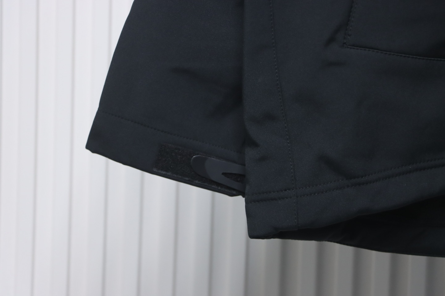 Stone Island Outdoor Arm Logo Jacket Zip-Up Jacket Black