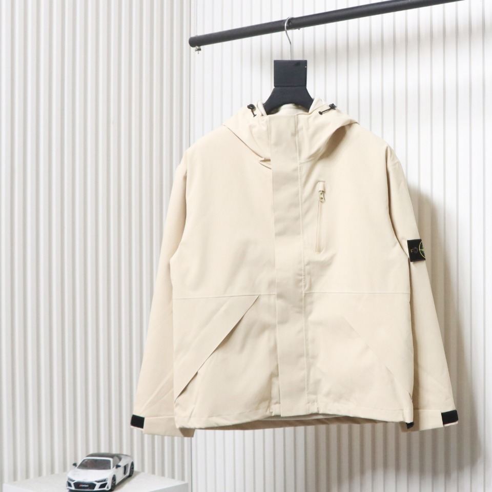 Stone Island Outdoor Skills Three-In-One Jacket Beige