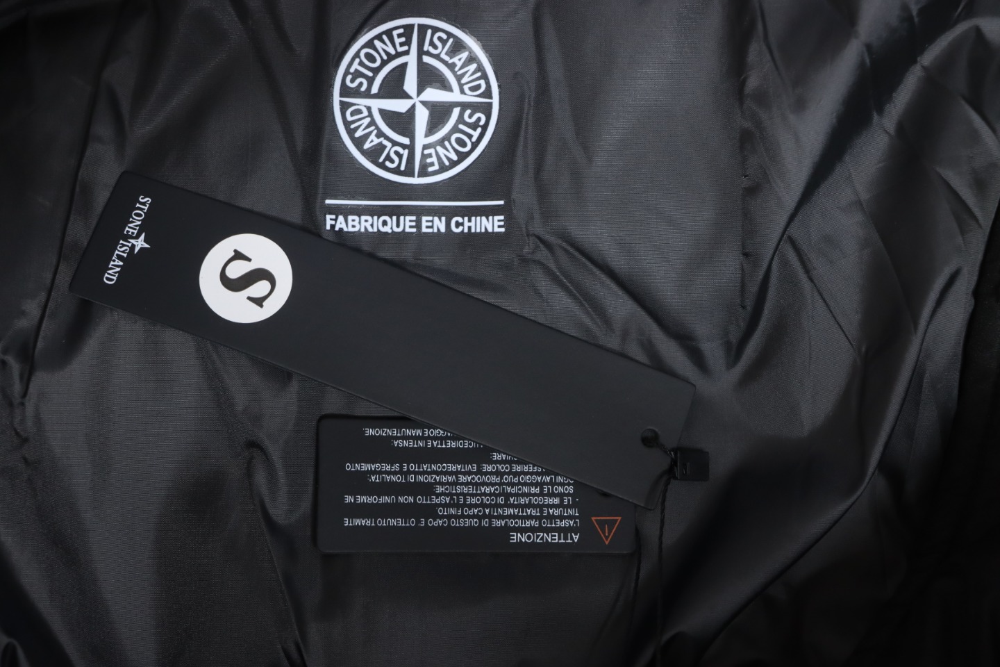 Stone Island Solid Color Zipper Hooded Reversible Down Jacket Black