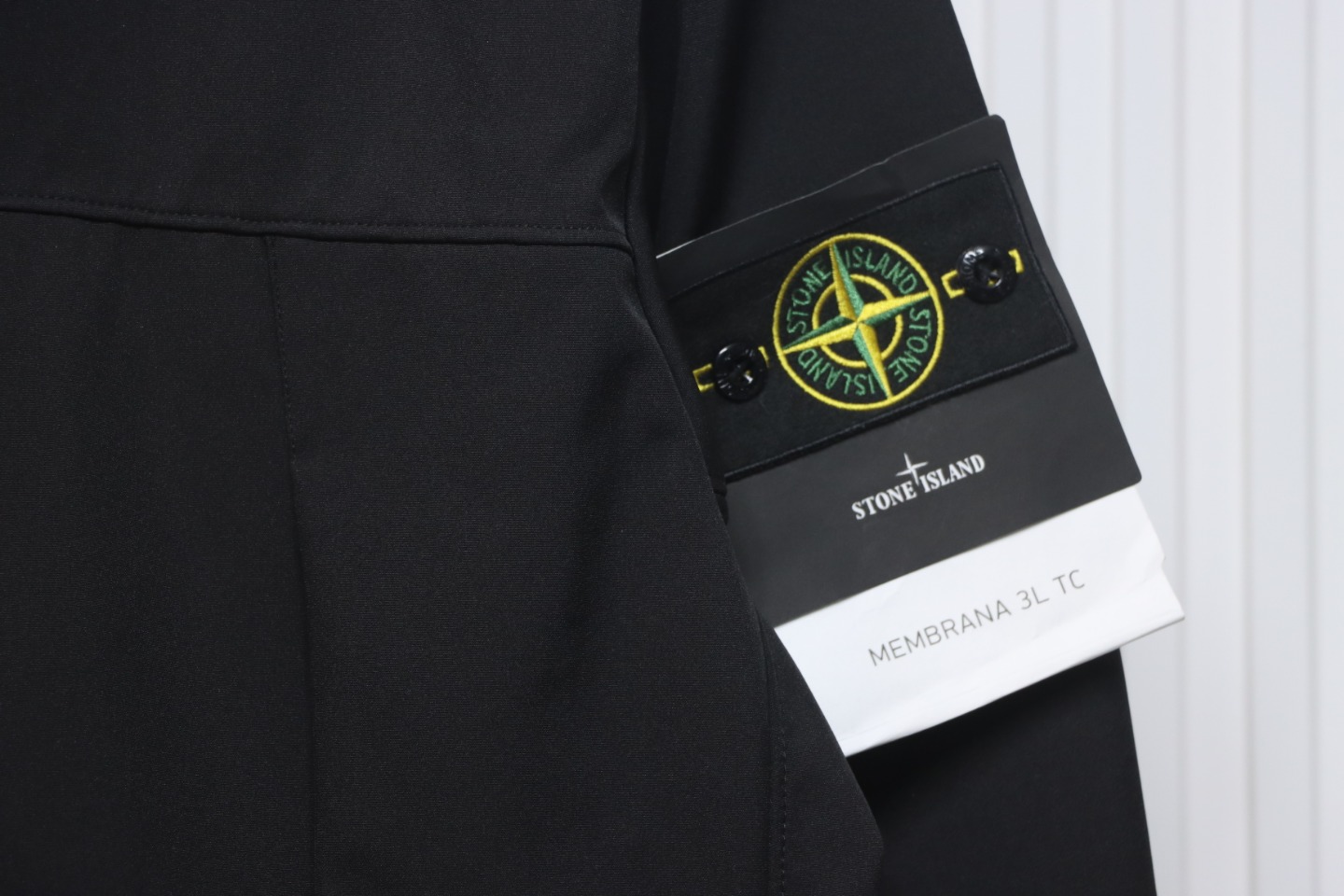 Stone Island SS24 Soft Shell Waterproof And Windproof Solid Color Single Breasted Hooded Jacket Black