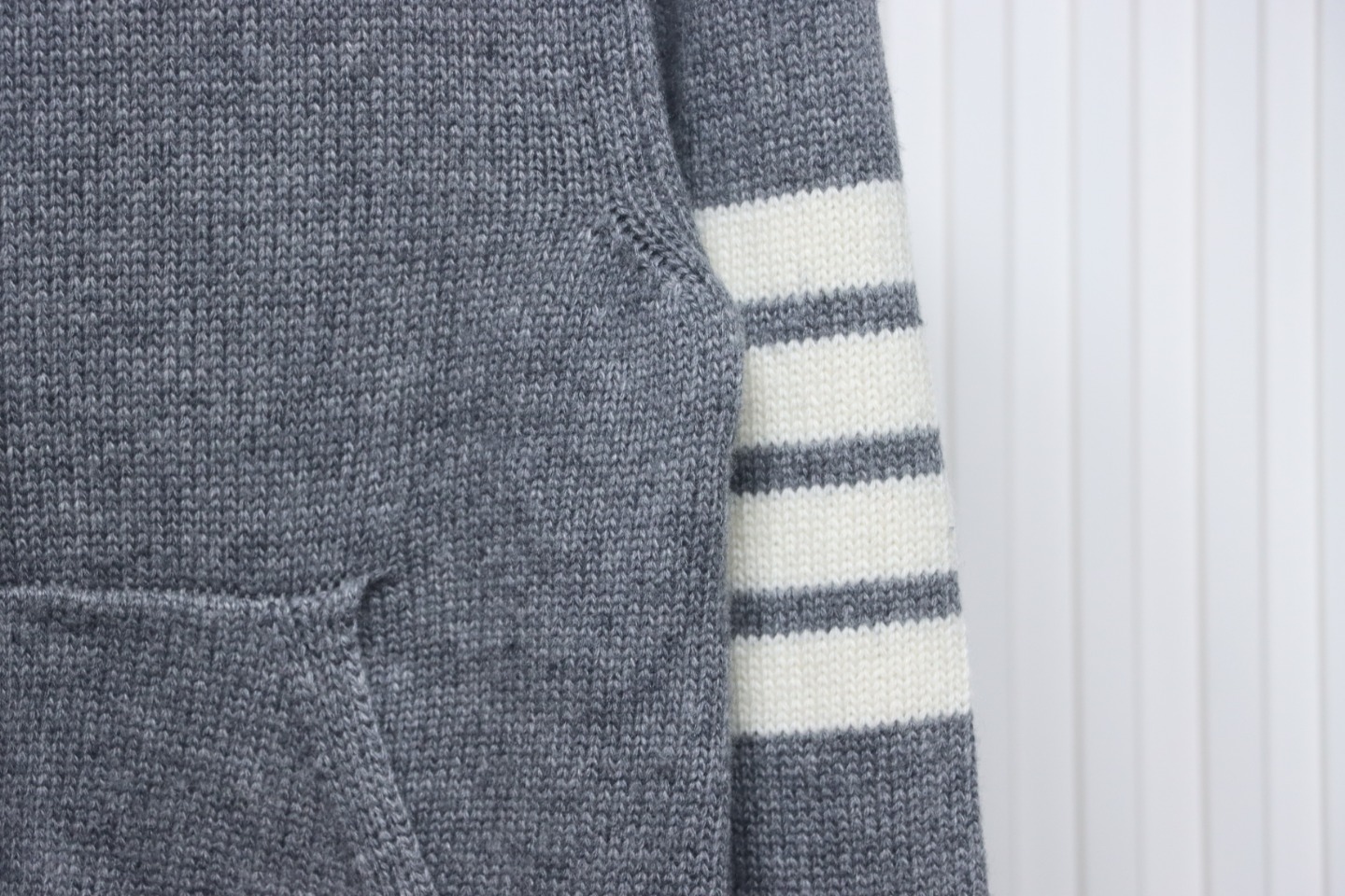 Thom Browne 24FW Rose Australian Wool Hooded Jacket Grey